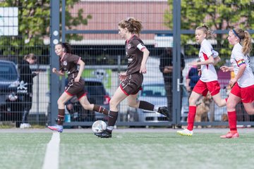 Bild 223 - wBJ St. Pauli - Walddoerfer : Ergebnis: 1:11